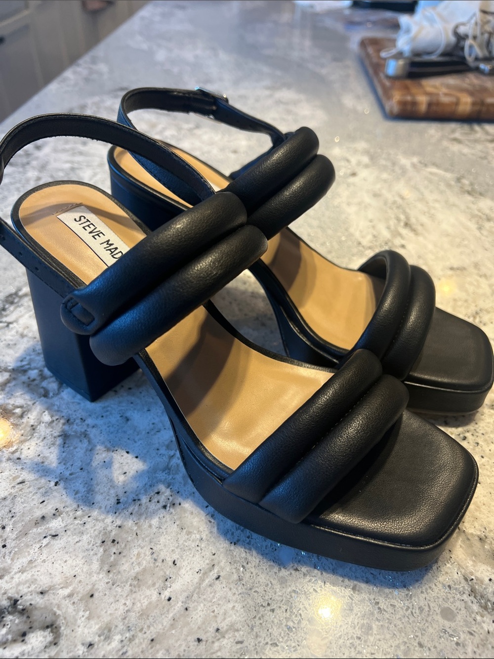 NWT Steve Madden Tahani Black Puffy Platform Sandals Block Heel Size 8 NWOB